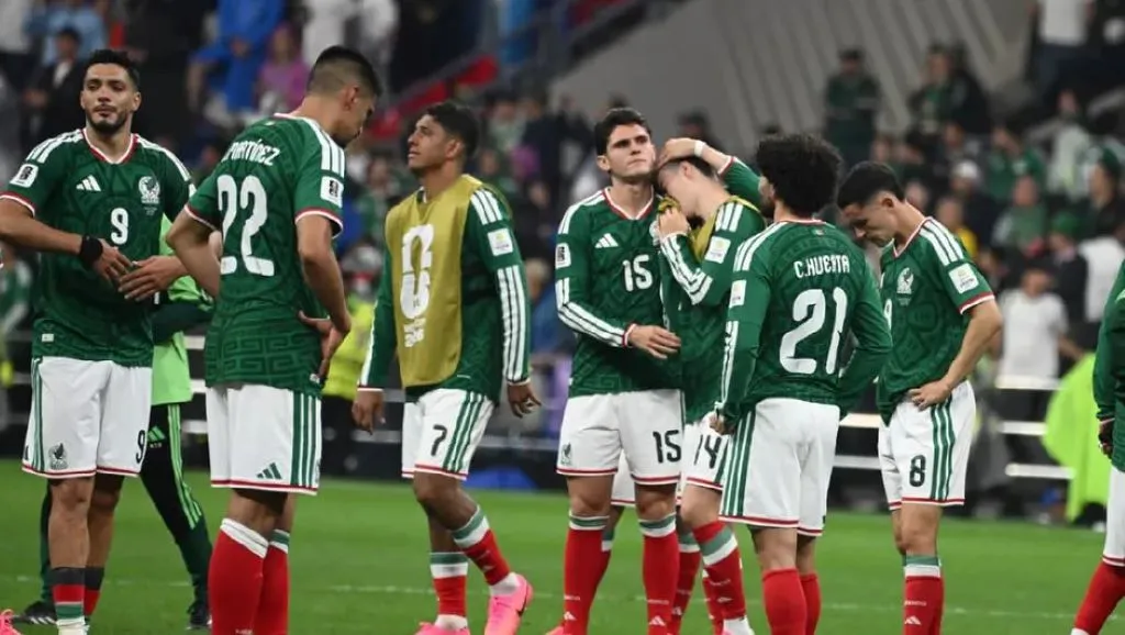 Armada británica corta el aliento a los mexicanos  - Fondo