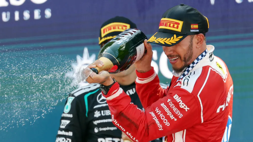En el GP de Barcelona terminó el invicto de Antonelli  - Fondo