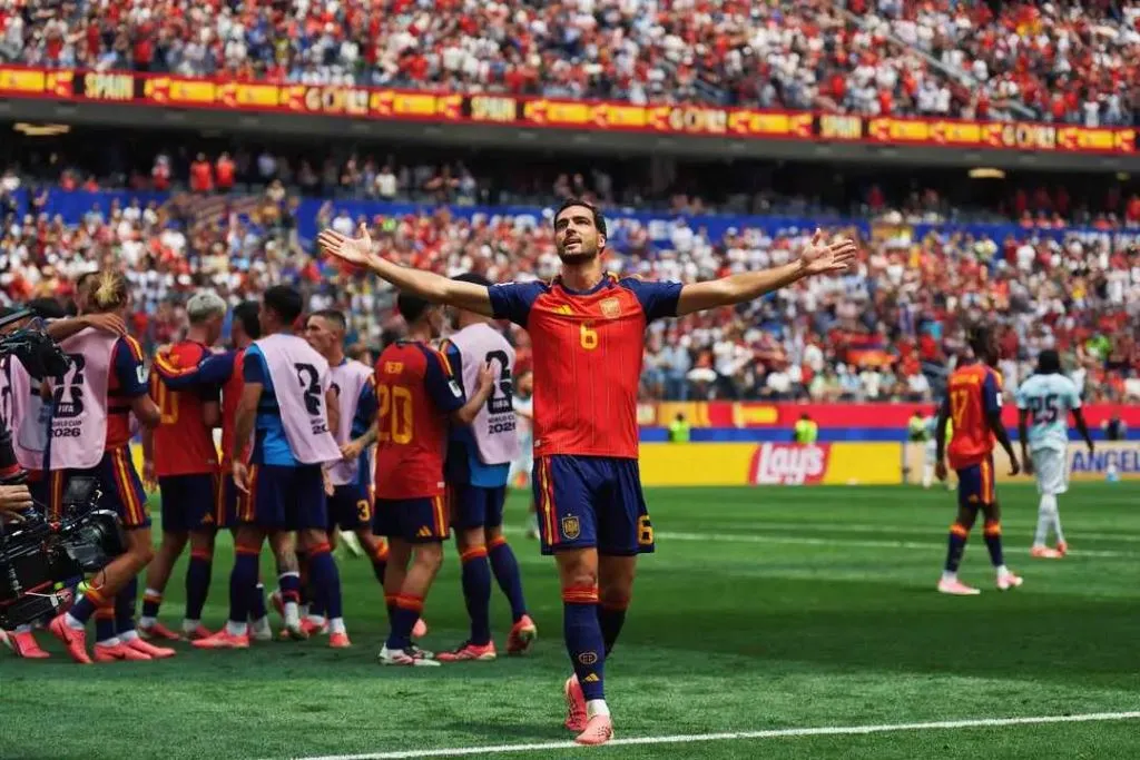 ESPAÑA encontró en Merino a su talismán para avanzar  - Fondo