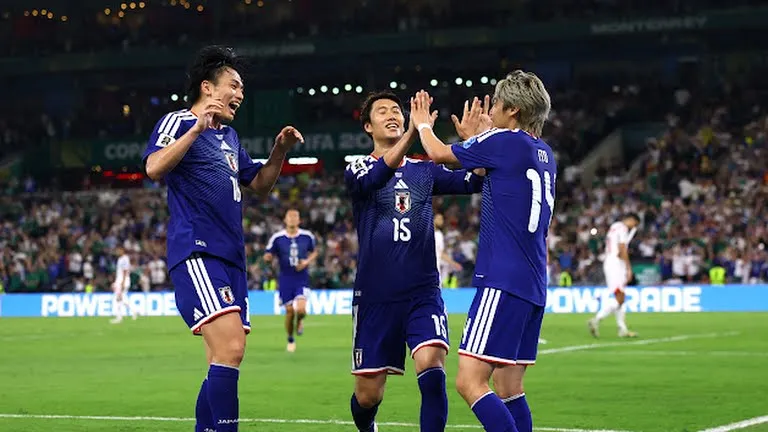 JAPÓN golea a Túnez en el histórico juego 1.000 de los MUNDIALES - Fondo
