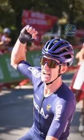 Irlándes Dunbar quita el manjar del triunfo al colombiano Buitrago  - 1