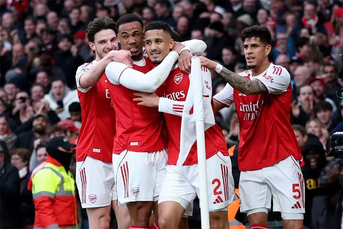 ARSENAL se corona campeón de la LIGA PREMIER