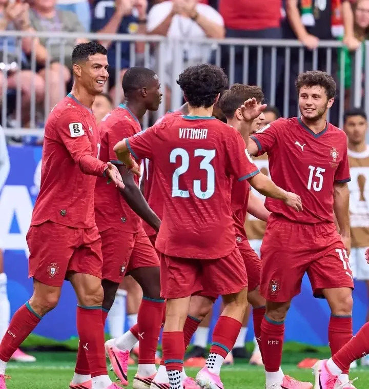 "MANITA" de Portugal con un Cristiano Ronaldo espléndido - Fondo