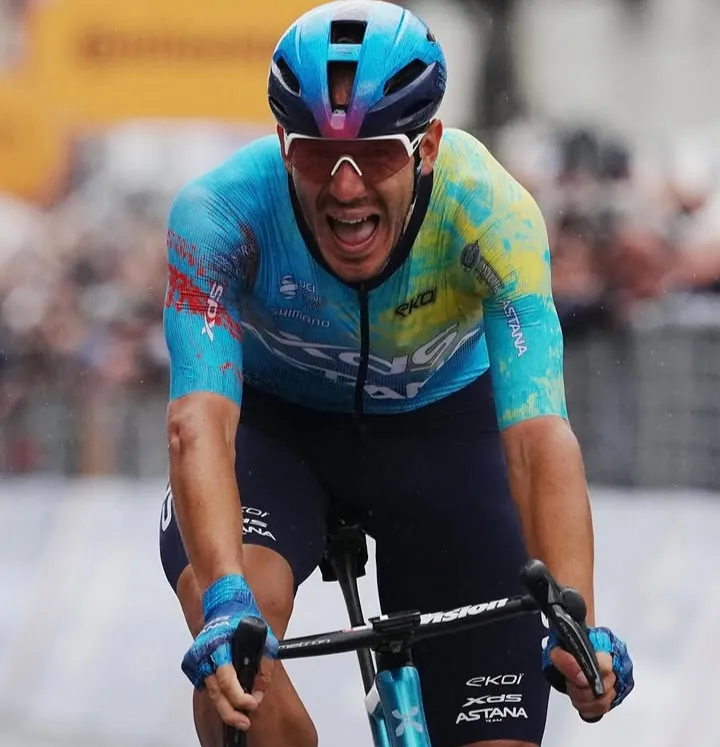 Giro de Italia. ASTANA suma otra victoria con Ballerini en Nápoles - Fondo