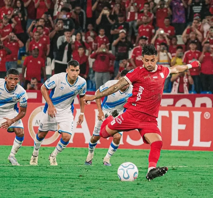 América y Millonarios sacan triunfos en la Copa Sudamericana - Fondo