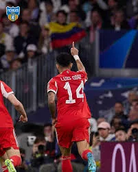 “¡Jarro de agua fría para el Real Madrid! El Bayern Múnich lo elimina de la UEFA Champions League con un golazo de Luis Díaz” - Fondo