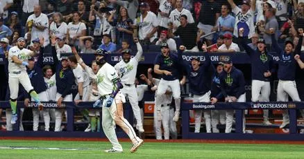 RAYS TAMPA BAY VUELVEN A LA SERIE MUNDIAL TRAS 18 AÑOS!